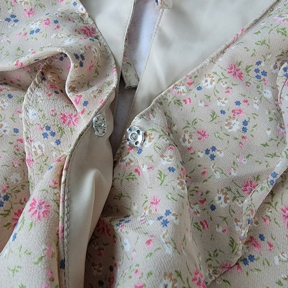 NWT Tan Floral Mini Dress - Picture 6 of 7